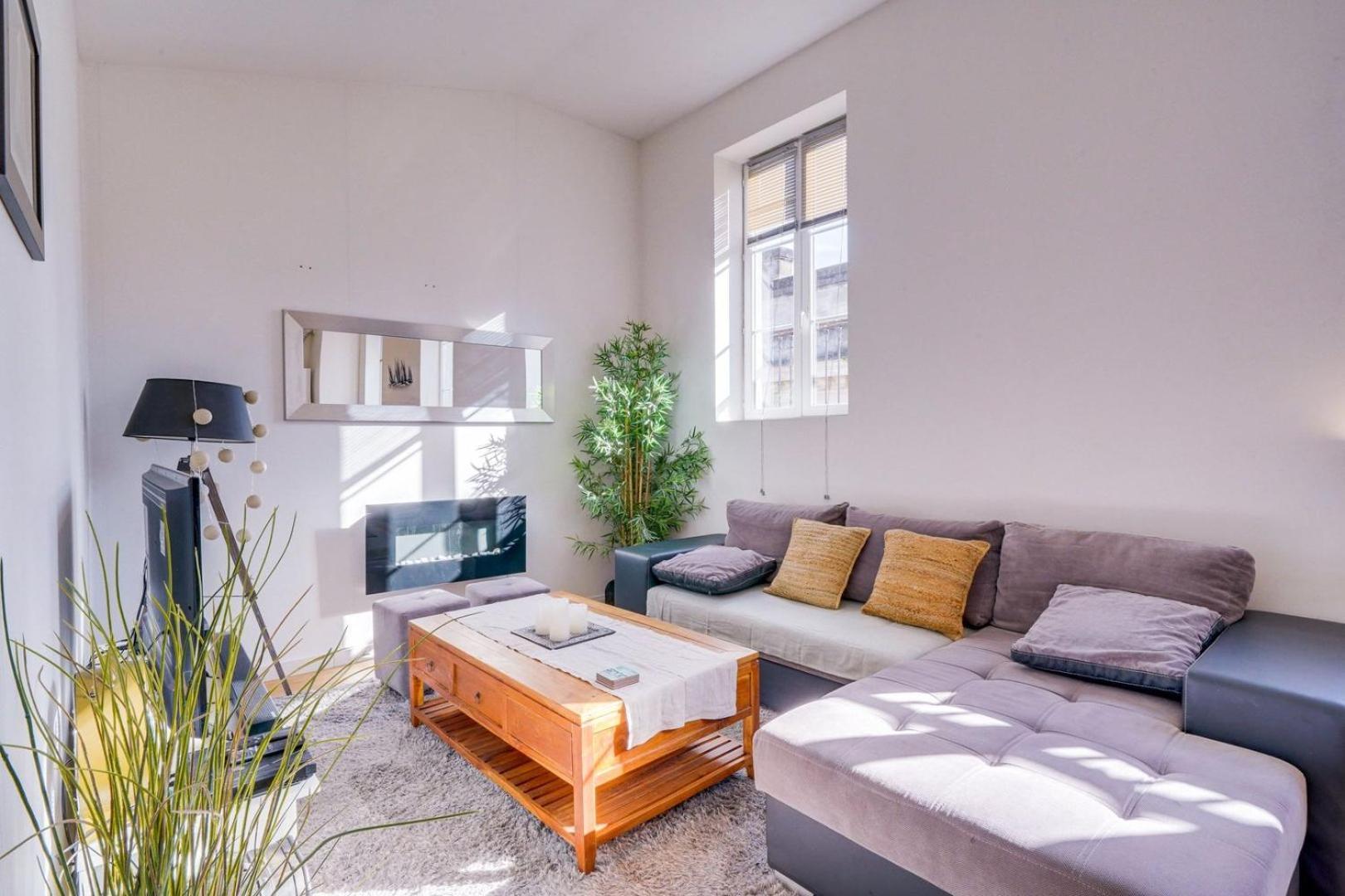 Very Nice Apartment In The Historical Center Bordeaux Luaran gambar